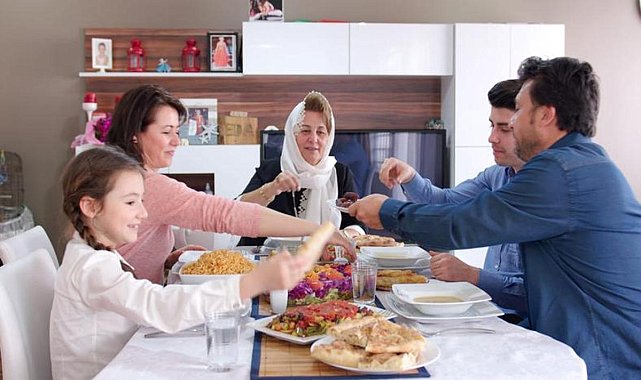 Uzmanlardan iftar uyarısı: Nelere dikkat edilmeli? | Video
