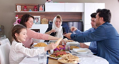 Uzmanlardan iftar uyarısı: Nelere dikkat edilmeli? | Video